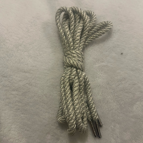 Shoe laces - Picture 1 of 1